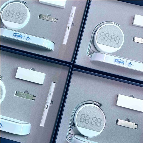 汽車行業(yè)周年禮品定制