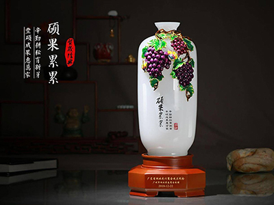 對(duì)于企業(yè)商務(wù)禮品，就選中禮集禮品定制網(wǎng)