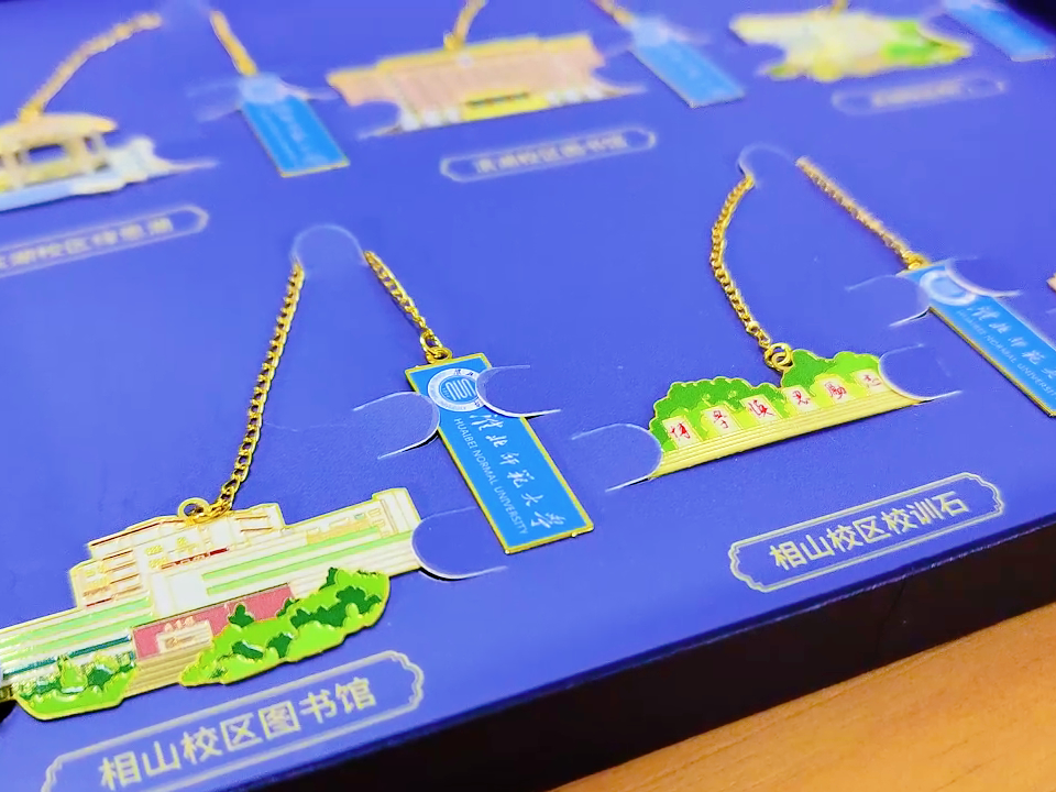 學(xué)校禮品定制