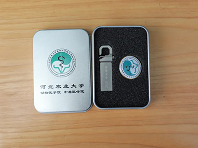 企業(yè)學(xué)校商務(wù)紀(jì)念品分享案例。