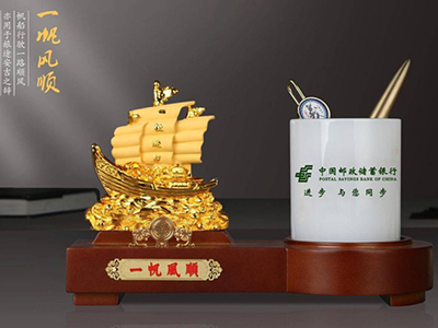 高檔的商務(wù)擺件不會(huì)選？看看這些驚人的設(shè)計(jì)。