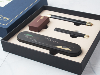 原來地產(chǎn)商務(wù)伴手禮都改送這些了，太有韻味了