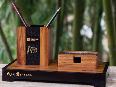 讓客戶一眼相中的周年慶商務(wù)禮品