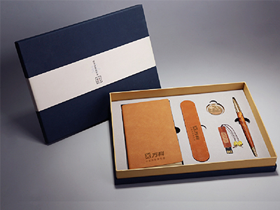 一些大型地產(chǎn)公司他們都是如何定制禮品的，一起來(lái)看看