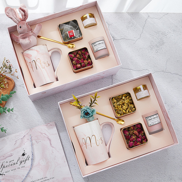 時(shí)尚百搭優(yōu)雅伴手禮禮盒 創(chuàng)意活動(dòng)伴手禮 婦女節(jié)活動(dòng)禮品2